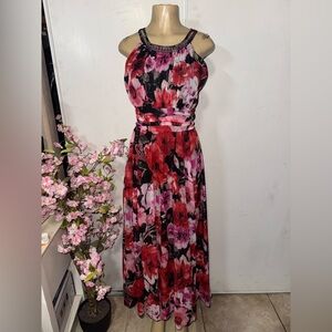 Chic Floral Maxi Dress - Black, Pink, and Red